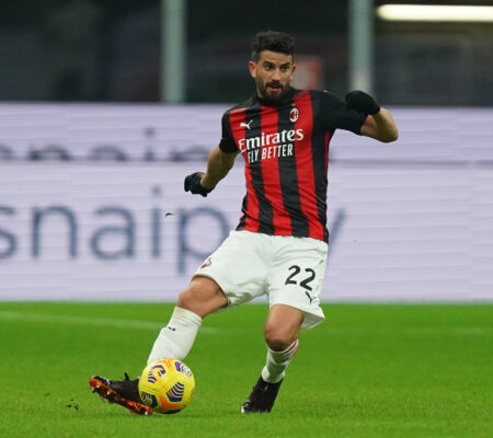 Proseguono le attività di raccolta fondi grazie alle maglie donate da AC Milan